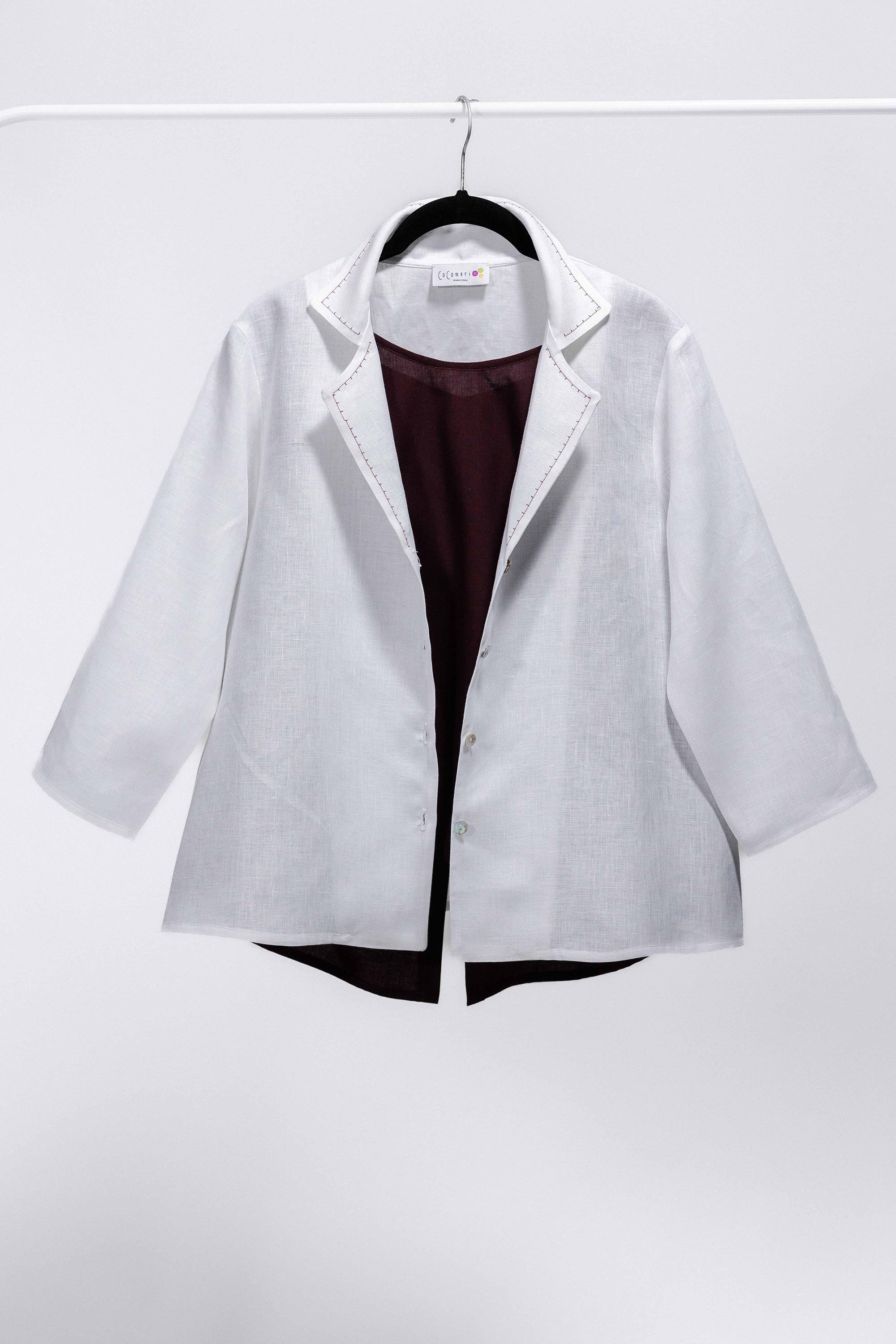 CAMICIA DECO lino bianco con ricamo bordeaux