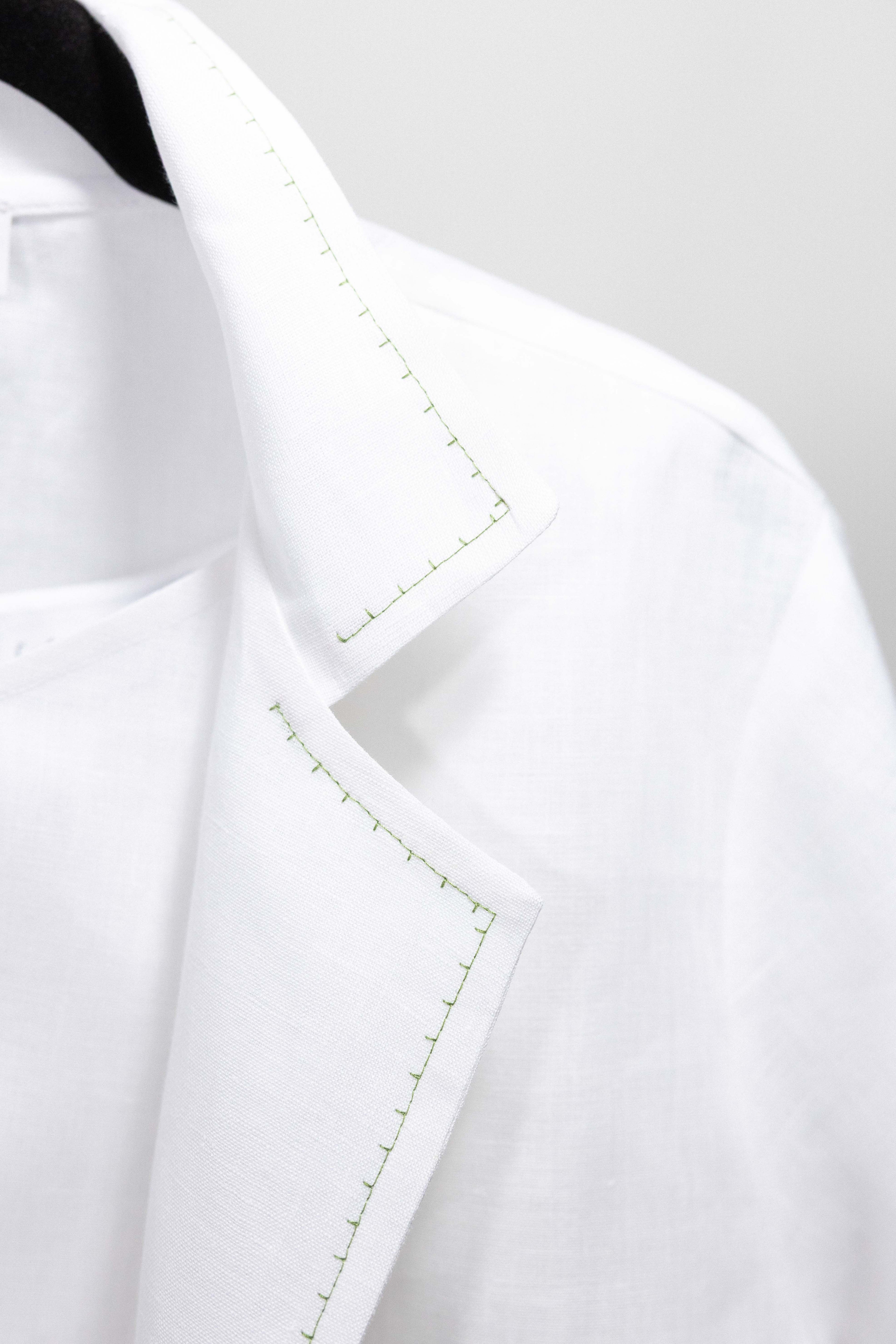 CAMICIA DECO lino bianco con ricamo verde chiaro